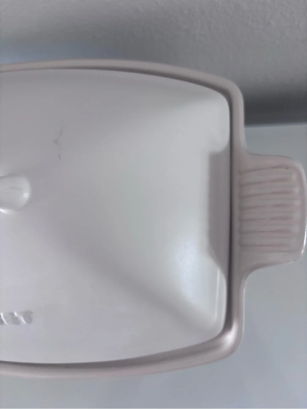 Le Creuset Stoneware Heritage White 3.75 QT Deep Covered Baker Roaster